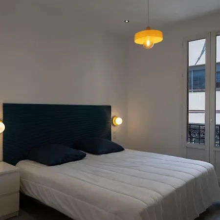 Charming In Juan Les Pins *